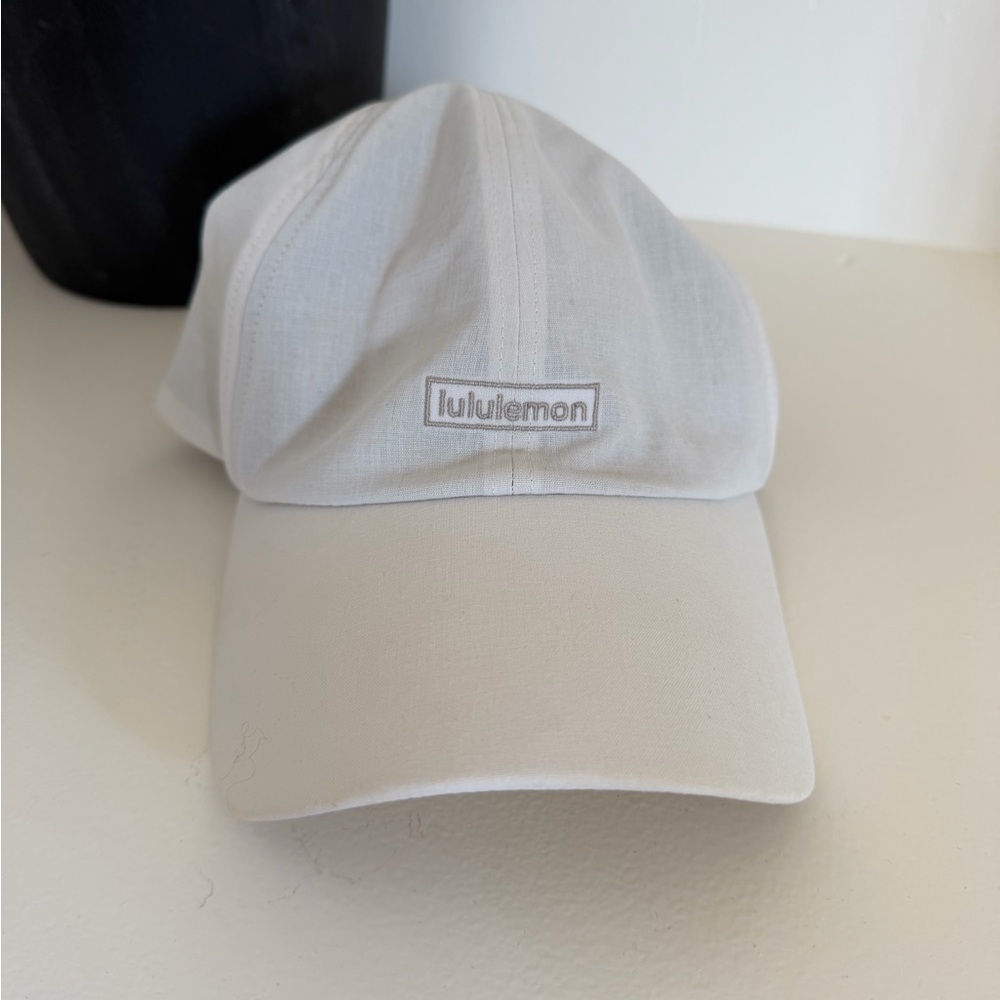Lululemon Gray and White Cool Wicking Cap